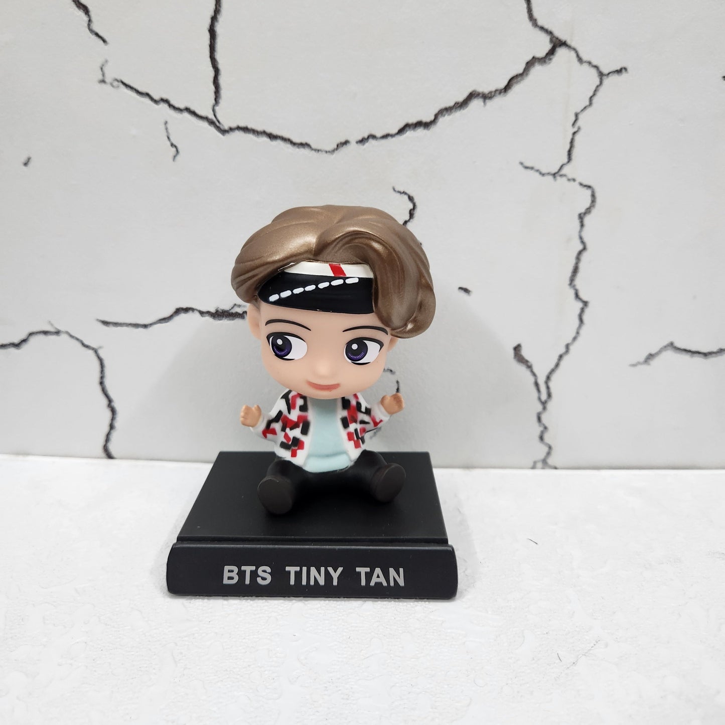 Bobble Head BTS Tiny Tan V Showpiece