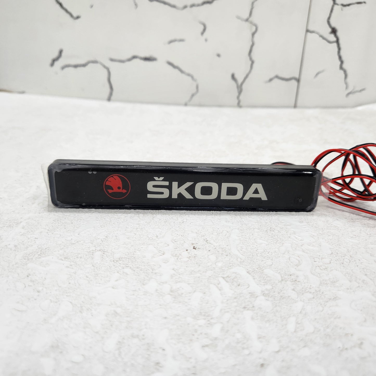 Car Grille LED Logo Light Badge