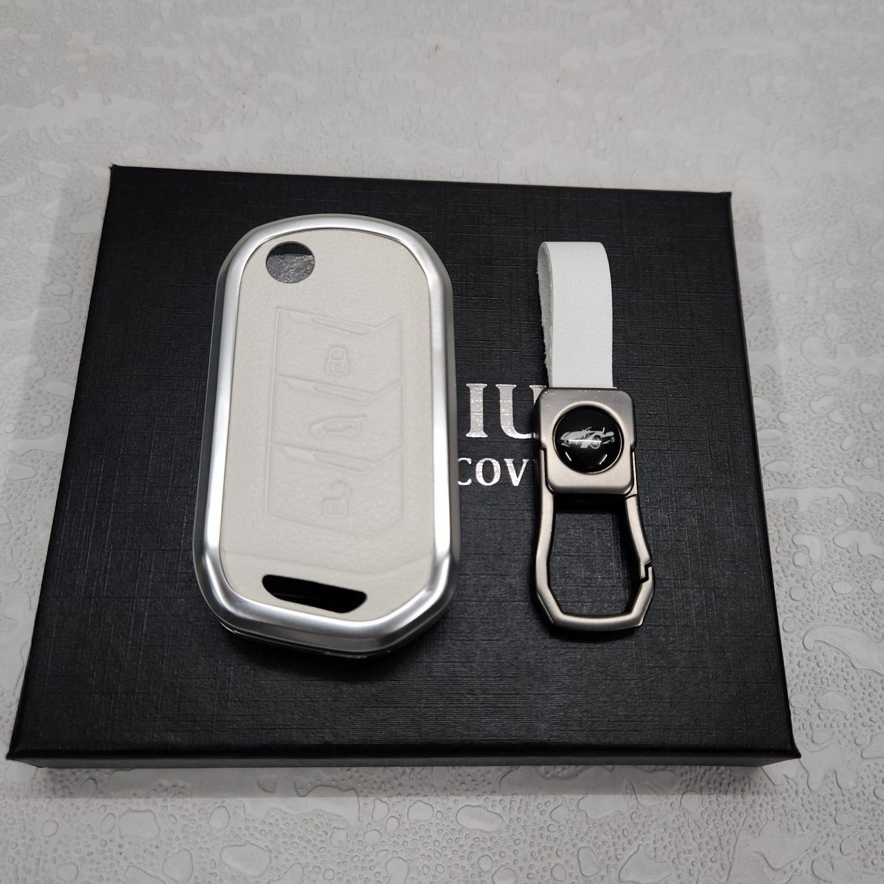 Mahindra XUV700/Thar/Scorpio New Key Exclusive Aluminium Alloy Leather Keycase with Holder & Rope Chain