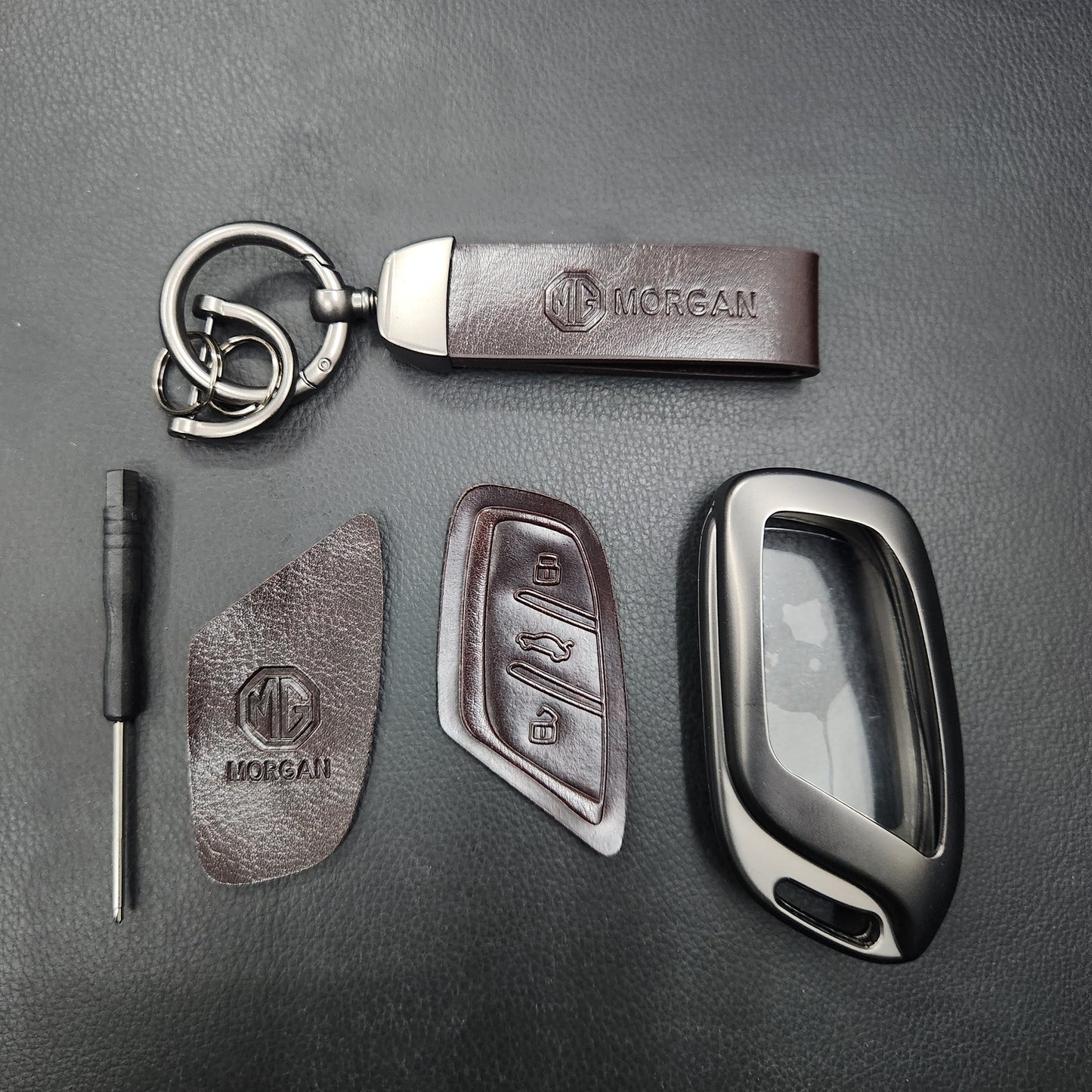 MG Astor / ZS EV Metal Alloy Leather Keycase with Holder & Rope Chain