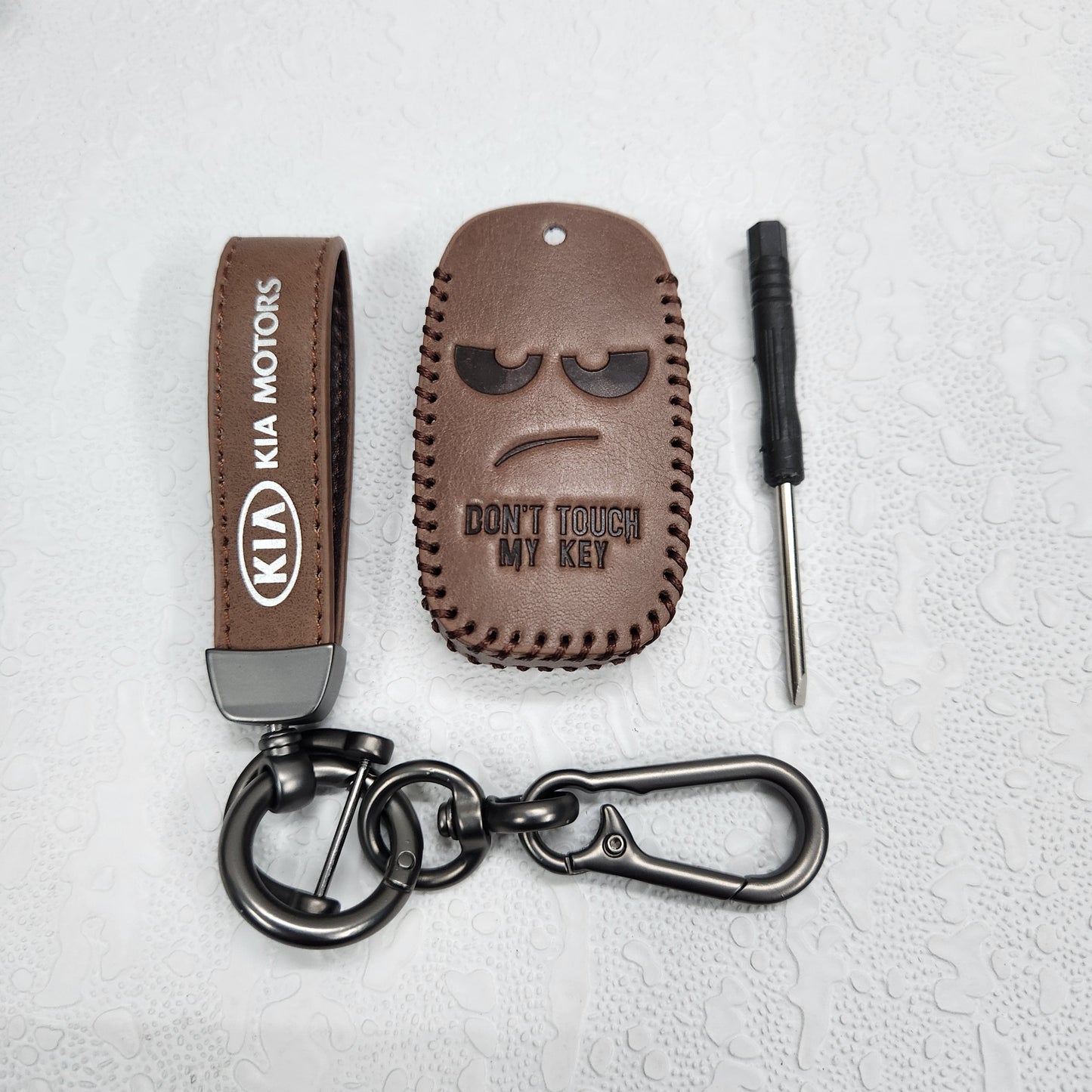 Kia Seltos/Sonet 4 Button Key Luxury Handmade Oilwax Leather Keycase with Logo, Caption, Hook, and Chain