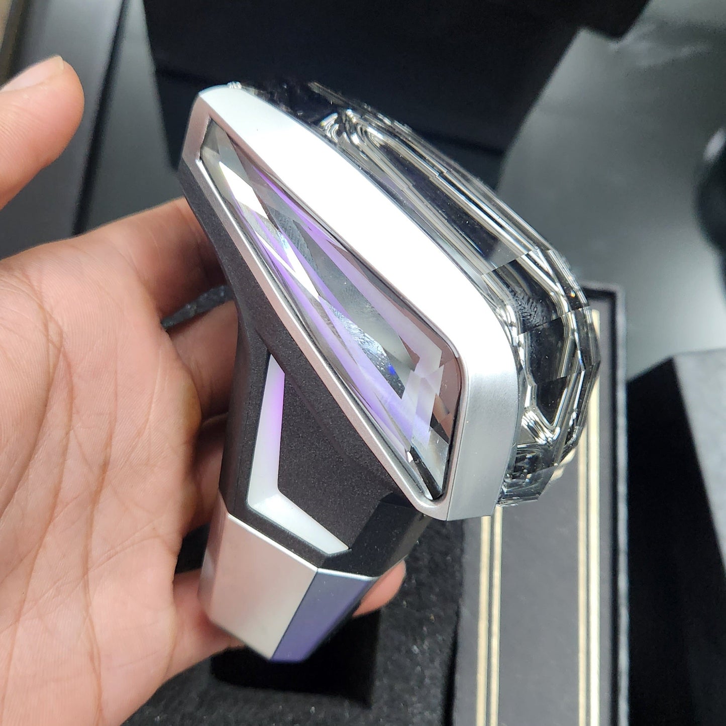 2024 Exclusive LED Crystal Sensor Touch 7 Colors Gear Knob