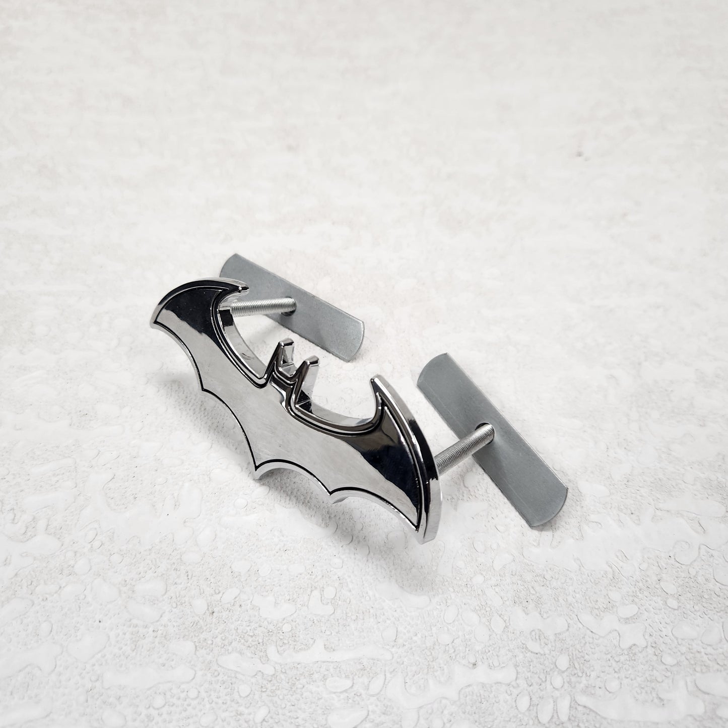 Batman Silver Grille Metal Emblem (10.3 x 4.5 cm)