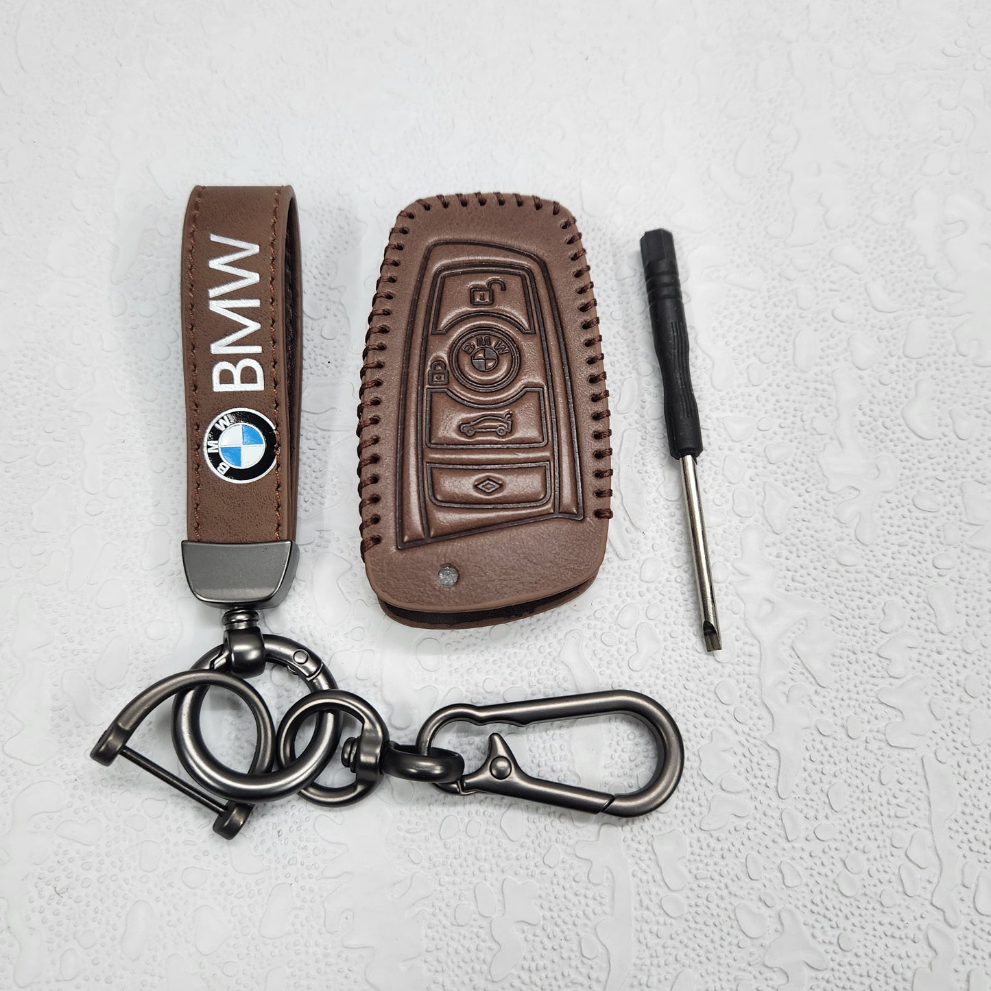 BMW Old Key Luxury Handmade Oilwax Leather Keycase with Logo, Caption, Hook, and Chain