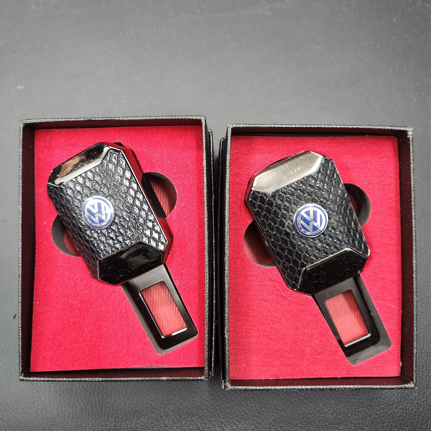 2 Pcs, Carbon Fiber Metal 2in1 Buckle & Holder With Logo